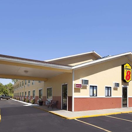 Super 8 By Wyndham Fremont Ne Motel Bagian luar foto