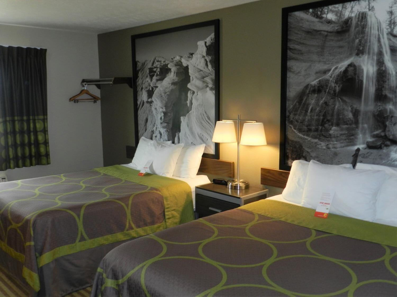 Super 8 By Wyndham Fremont Ne Motel Bagian luar foto